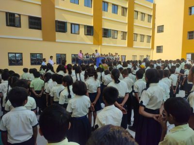 A Group Of School Children Mount Litera Zee Schools Muzaffarpur
